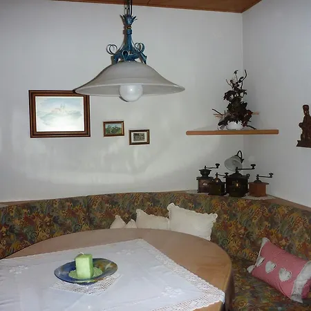 Bed & Breakfast Haus Regina 3*