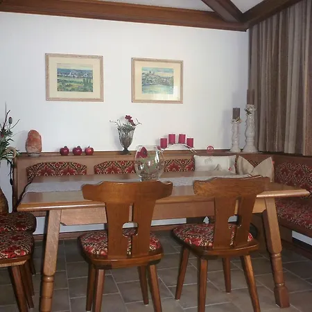 Bed & Breakfast Haus Regina